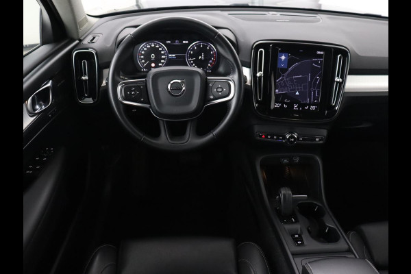 Volvo XC40 2.0 T4 Inscription | Trekhaak | Leder | Stoelverwarming | Camera | Harman/Kardon | Carplay | Achterbankverwarming | Navigatie | BLIS | Verwarmde voorruit | Cruise control