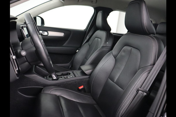 Volvo XC40 2.0 T4 Inscription | Trekhaak | Leder | Stoelverwarming | Camera | Harman/Kardon | Carplay | Achterbankverwarming | Navigatie | BLIS | Verwarmde voorruit | Cruise control