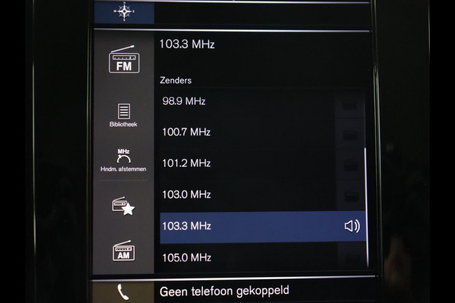 Volvo XC40 2.0 T4 Inscription | Trekhaak | Leder | Stoelverwarming | Camera | Harman/Kardon | Carplay | Achterbankverwarming | Navigatie | BLIS | Verwarmde voorruit | Cruise control