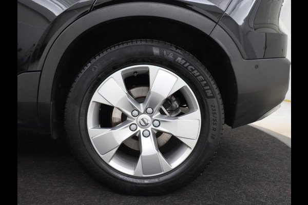 Volvo XC40 2.0 T4 Inscription | Trekhaak | Leder | Stoelverwarming | Camera | Harman/Kardon | Carplay | Achterbankverwarming | Navigatie | BLIS | Verwarmde voorruit | Cruise control