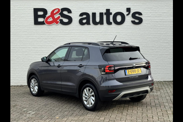 Volkswagen T-Cross 1.0 TSI Life Adaptive cruise control Climate control DAB radio Achteruitrijcamera Navi