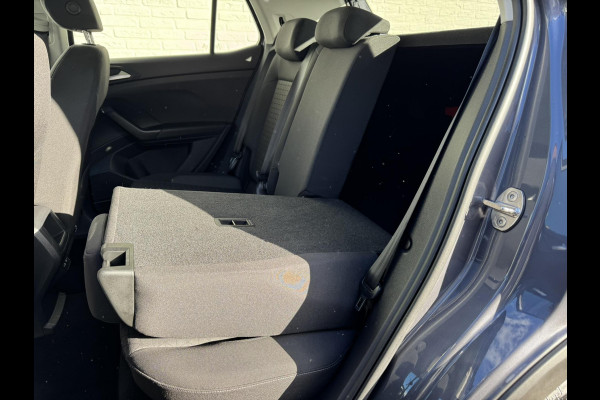 Volkswagen T-Cross 1.0 TSI Life Adaptive cruise control Climate control DAB radio Achteruitrijcamera Navi