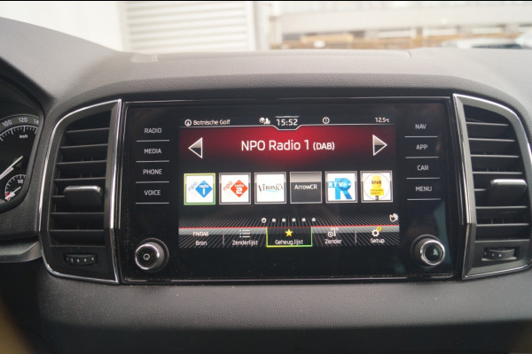 Škoda Karoq 1.0 TSI Business Edition Plus -LED-ECC-CAM-NAVI-