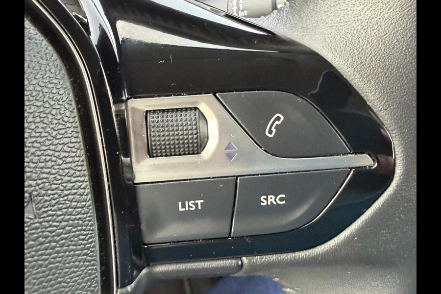 Peugeot 208 1.2 PureTech Blue Lease Active vol opties BTW incl.