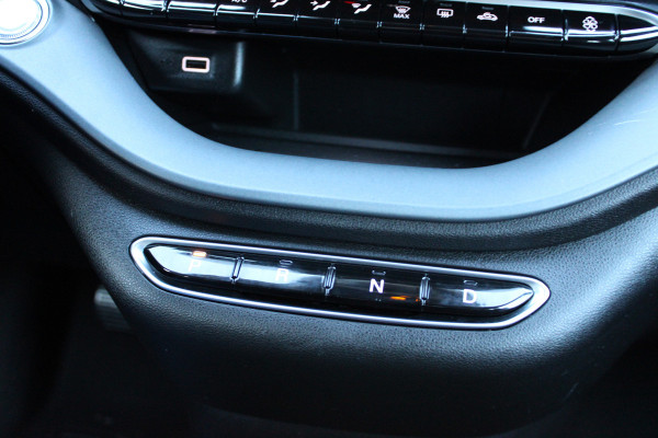 Fiat 500 RED 42 kWh | Navigatie | Winterpack | Red edition Actieweken 1 t/m 15 november!