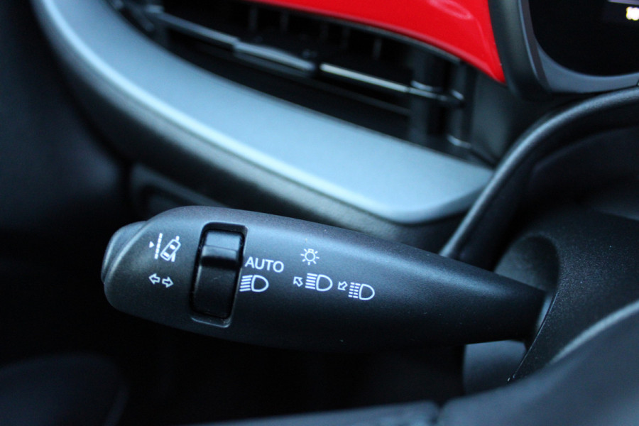 Fiat 500 RED 42 kWh | Navigatie | Winterpack | Red edition Actieweken 1 t/m 15 november!