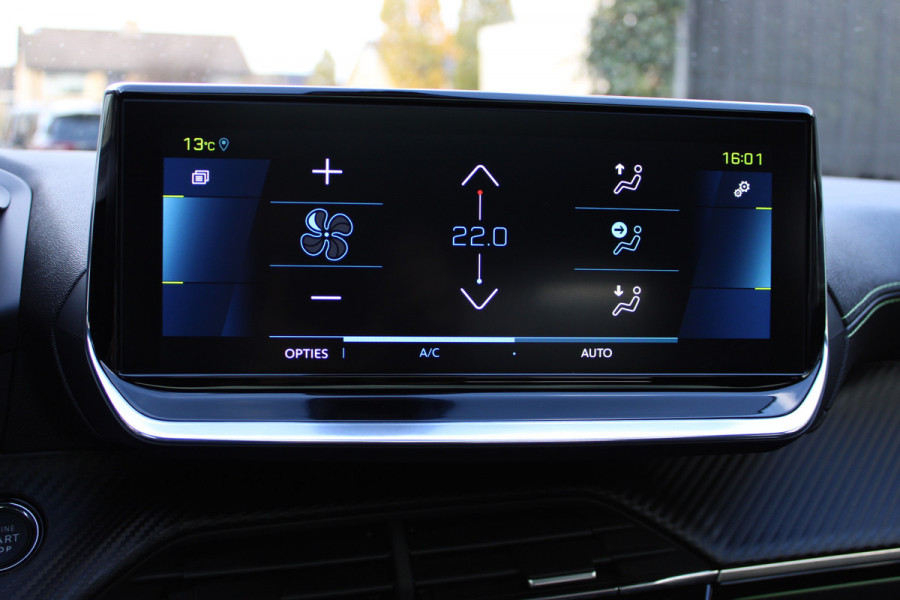 Fiat 500 RED 42 kWh | Navigatie | Winterpack | Red edition Actieweken 1 t/m 15 november!