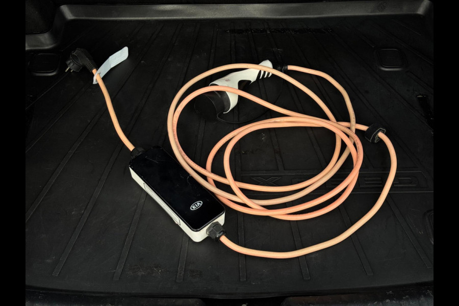 Kia Xceed 1.6 GDi PHEV DynamicLine | Half leder, Navi, Carplay/Android, Camera, Climate, Trekhaak| Dealeronderhouden |