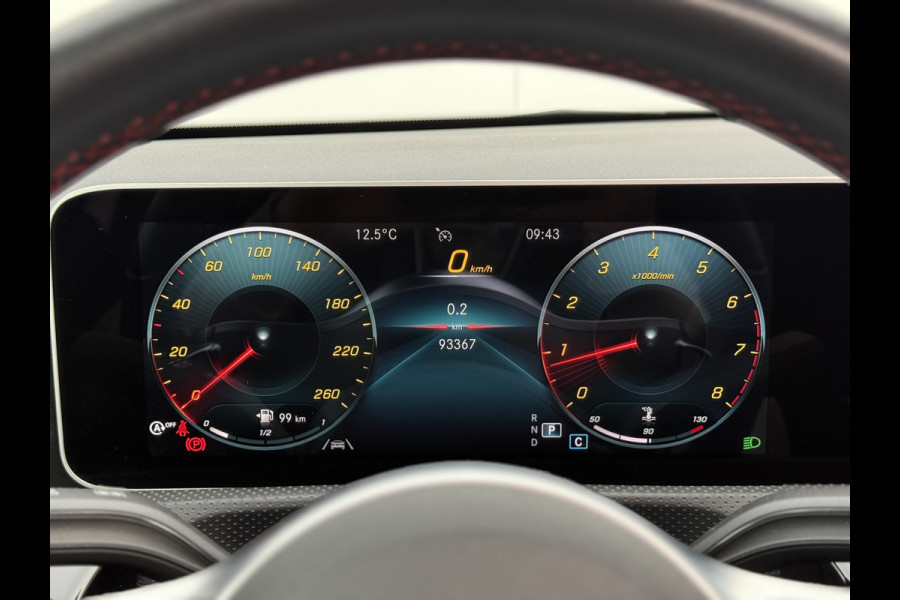 Mercedes-Benz A-Klasse 200 Business Solution AMG | Pano | Camera | LED | MBUX | 18 inch