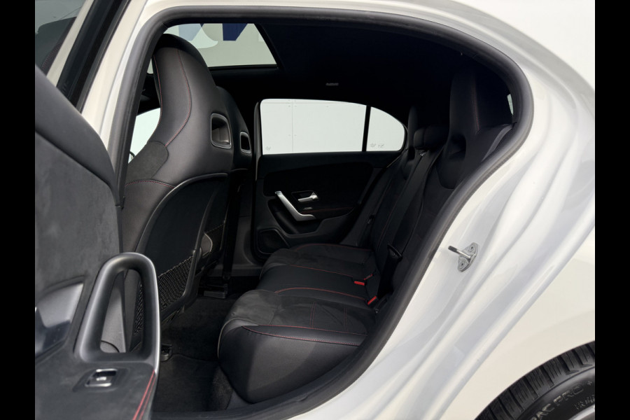 Mercedes-Benz A-Klasse 200 Business Solution AMG | Pano | Camera | LED | MBUX | 18 inch