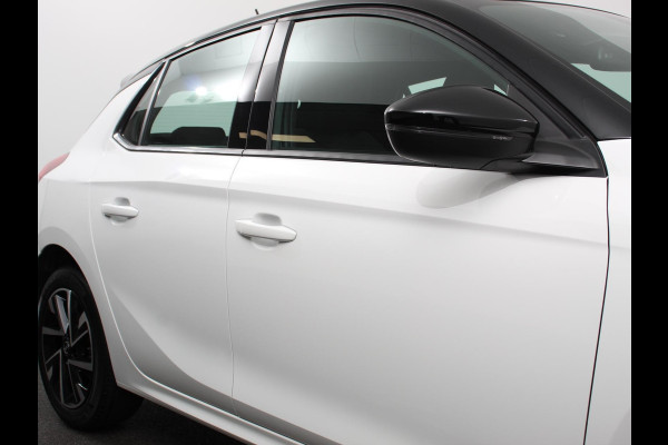Opel Corsa 1.2 Turbo 100pk Automaat GS | Navigatie | Apple Carplay/Android Auto | Digitale Cockpit | Camera | Parkeer sensoren | Airco |