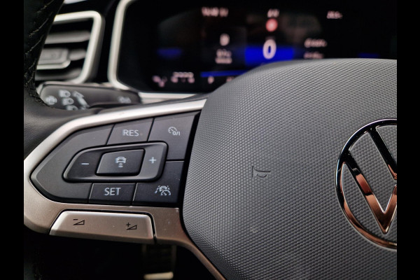 Volkswagen T-Roc 1.5 TSI 150PK DSG 3x R-Line /ACC /IQ Light /IQ Drive /Winterpakket