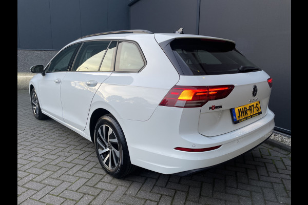 Volkswagen Golf Variant 2.0 TDI Life Business Full options met o.a. Climate control - Cruise control adaptive - Bluetooth/Apple carplay/Android auto - Navigatie full map - Stoelverwarming en Elektrisch verstelbaar met massage functie - P