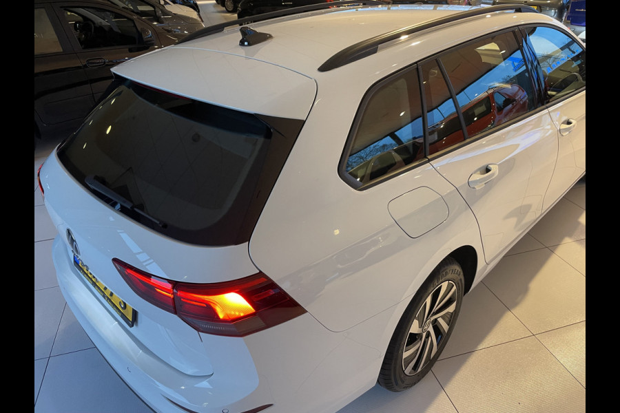 Volkswagen Golf Variant 2.0 TDI Life Business Full options met o.a. Climate control - Cruise control adaptive - Bluetooth/Apple carplay/Android auto - Navigatie full map - Stoelverwarming en Elektrisch verstelbaar met massage functie - P
