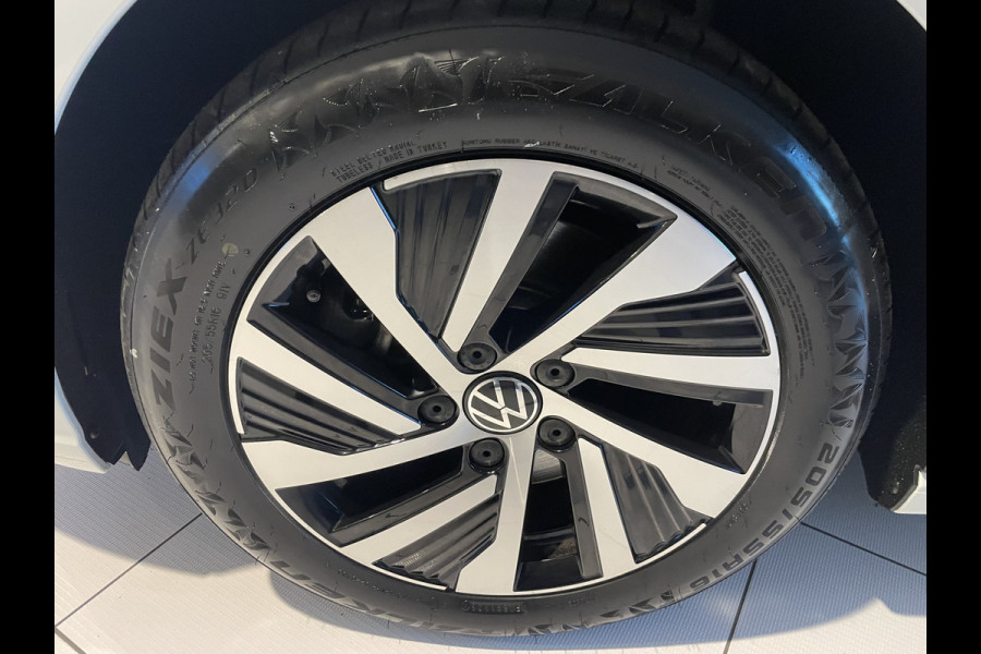 Volkswagen Golf Variant 2.0 TDI Life Business Full options met o.a. Climate control - Cruise control adaptive - Bluetooth/Apple carplay/Android auto - Navigatie full map - Stoelverwarming en Elektrisch verstelbaar met massage functie - P