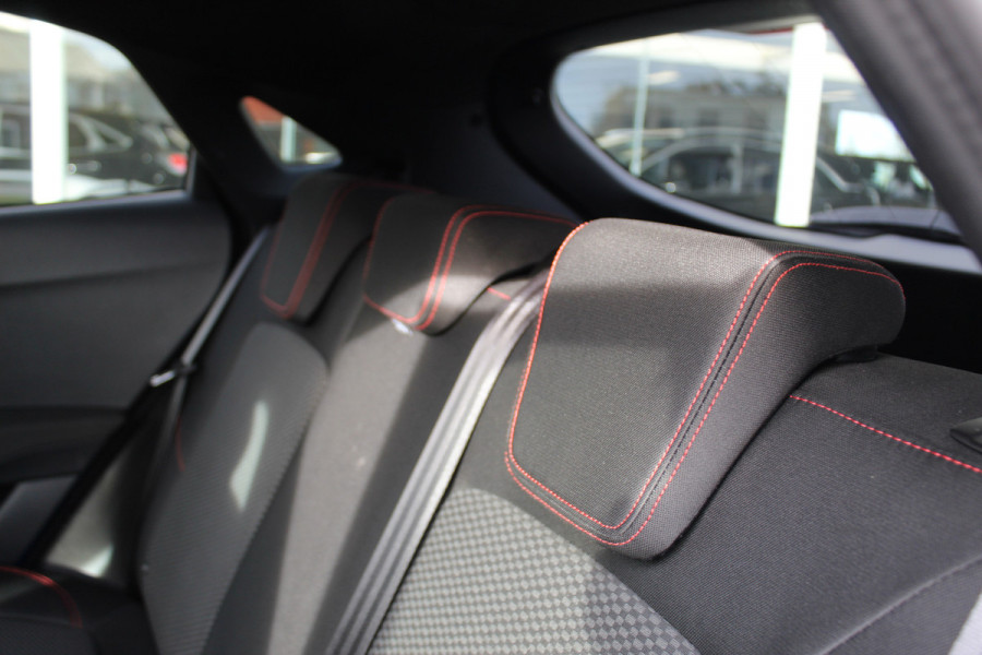 Ford Puma 1.0 EcoBoost Hybrid ST-Line , 125pk Climate control , Stoel,Stuur en Voorruitverwarming Navigatie , Bluetooth , Parkeersensoren achter