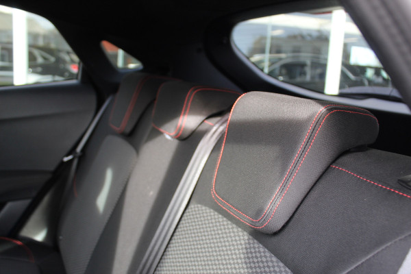 Ford Puma 1.0 EcoBoost Hybrid ST-Line , 125pk Climate control , Stoel,Stuur en Voorruitverwarming Navigatie , Bluetooth , Parkeersensoren achter