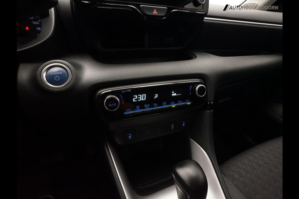 Mazda 2 Hybrid 1.5 Agile (TOYOTA YARIS,APPLE CARPLAY,STUURVERWARMING,STOELVERWARMING,KEYLESS,CAMERA,CRUISE,NIEUWE APK,TOPCONDITIE)