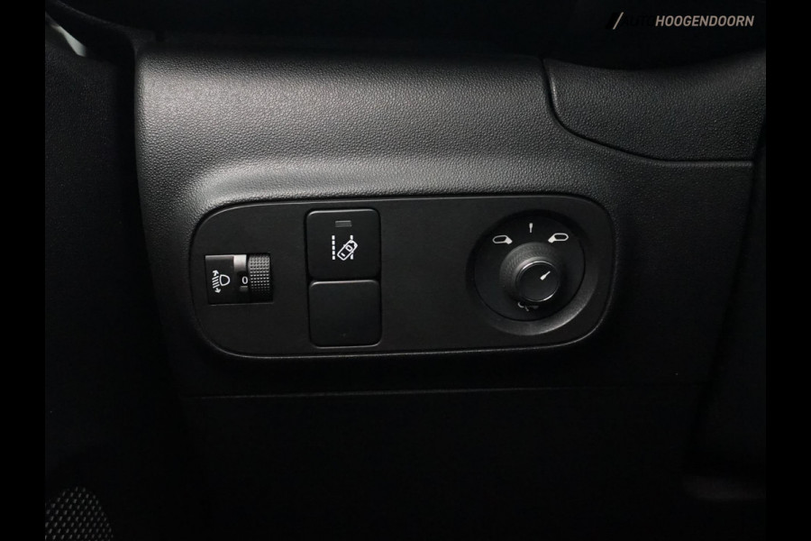 Citroën C3 1.2 PureTech C-Series Black White Edition (APPLE CARPLAY,LED,CAMERA,STOELVERWARMING,CRUISE,LM-VELGEN,NIEUWE APK)