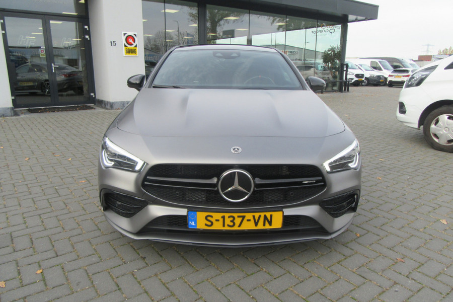 Mercedes-Benz CLA-Klasse AMG 35 4MATIC, Distronic Plus, Panoramadak