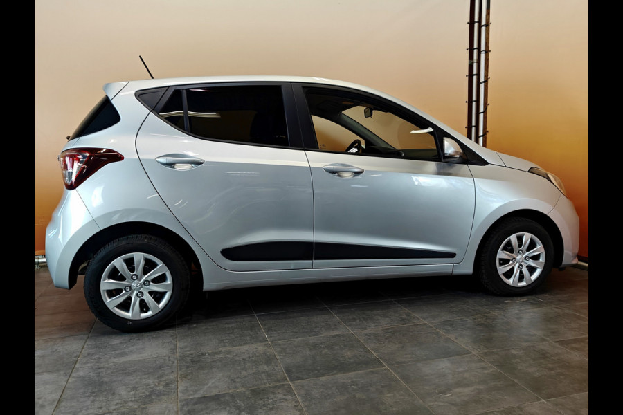 Hyundai i10 1.0i i-Premium navi | stoelverwarming clima | stuurverwarming