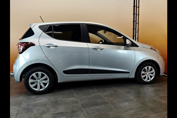 Hyundai i10 1.0i i-Premium navi | stoelverwarming clima | stuurverwarming
