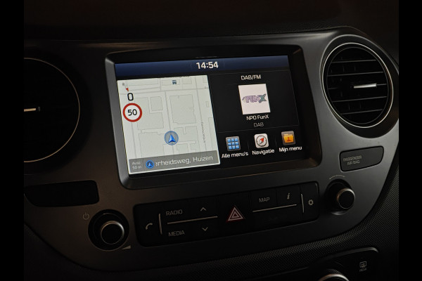 Hyundai i10 1.0i i-Premium navi | stoelverwarming clima | stuurverwarming