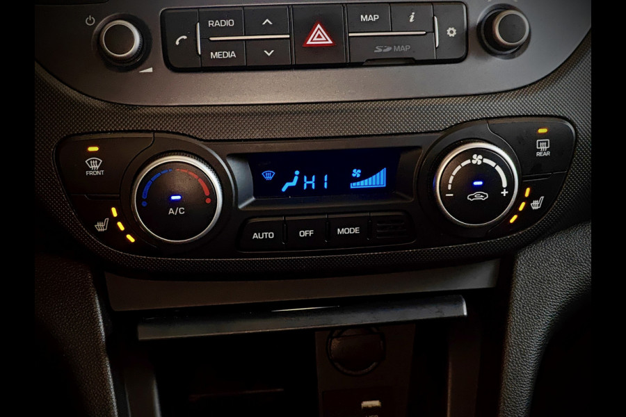 Hyundai i10 1.0i i-Premium navi | stoelverwarming clima | stuurverwarming