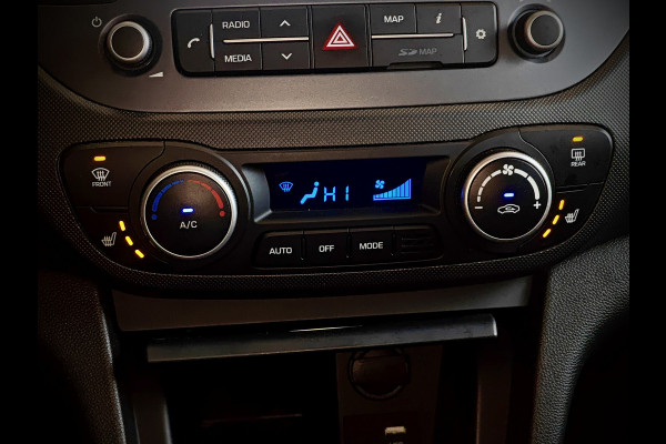 Hyundai i10 1.0i i-Premium navi | stoelverwarming clima | stuurverwarming