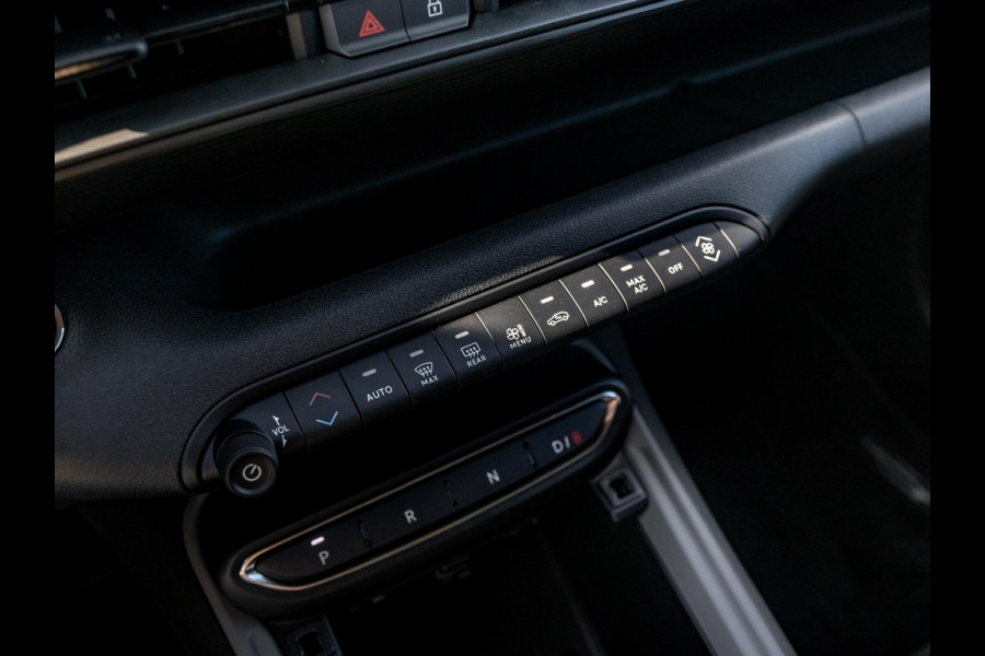 Jeep Avenger Business Edition 54 kWh | Uit voorraad leverbaar | 17% Bijtelling | Winter Pack | Warmtepomp | Apple Carplay | Clima | Keyless | Adapt. Cruise | 17" | Camera