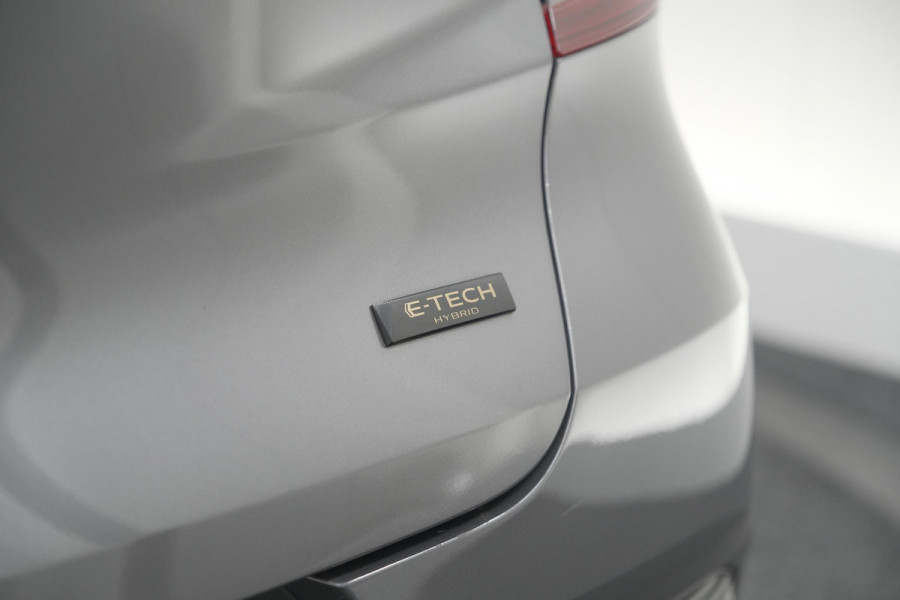 Renault Captur 1.6 E-Tech full hybrid 145 techno | Pack Full Screen | Camera | Navigatie | Allseason Banden