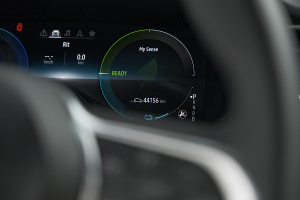 Renault Captur 1.6 E-Tech full hybrid 145 techno | Pack Full Screen | Camera | Navigatie | Allseason Banden