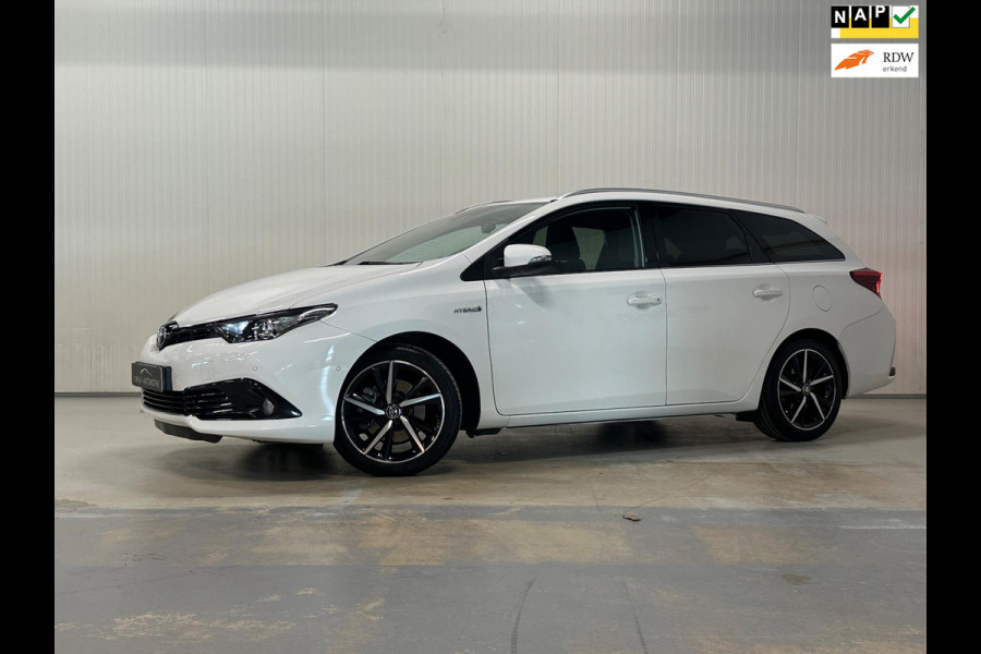 Toyota Auris Touring Sports 1.8 Hybrid Dynamic Ultimate | CAMERA | NAP | AIRCO | CRUISE CONTROL