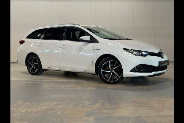 Toyota Auris Touring Sports 1.8 Hybrid Dynamic Ultimate | CAMERA | NAP | AIRCO | CRUISE CONTROL