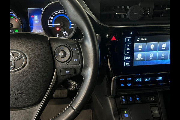 Toyota Auris Touring Sports 1.8 Hybrid Dynamic Ultimate | CAMERA | NAP | AIRCO | CRUISE CONTROL