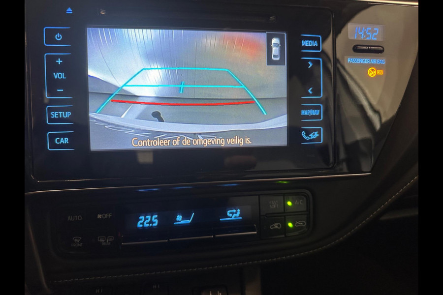 Toyota Auris Touring Sports 1.8 Hybrid Dynamic Ultimate | CAMERA | NAP | AIRCO | CRUISE CONTROL