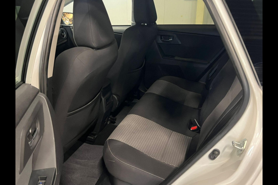 Toyota Auris Touring Sports 1.8 Hybrid Dynamic Ultimate | CAMERA | NAP | AIRCO | CRUISE CONTROL