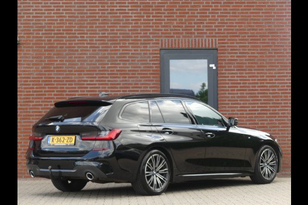 BMW 3 Serie Touring 320d M-Pakket Panoramadak/Trekhaak/LED