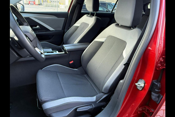 Opel Astra 1.6 Plug in Hybrid Edition / Carplay / Camera / Acc / PDC Opel Astra 1.6 Plug in Hybrid Edition / Carplay / Camera / Acc / PDC