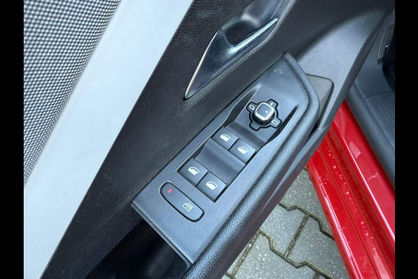 Opel Astra 1.6 Plug in Hybrid Edition / Carplay / Camera / Acc / PDC Opel Astra 1.6 Plug in Hybrid Edition / Carplay / Camera / Acc / PDC