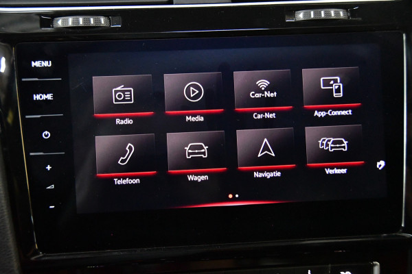 Volkswagen Golf 2.0 TSI GTI TCR pano blindspot Akrapovic