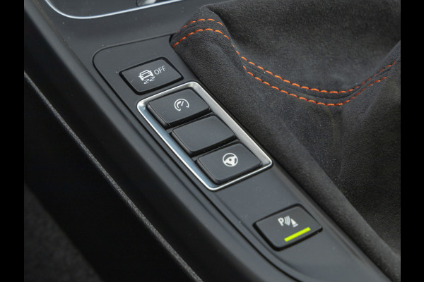 BMW 2 Serie Coupé M2 Competition - Manual - Akrapovič - Eventuri - M-Performance Parts