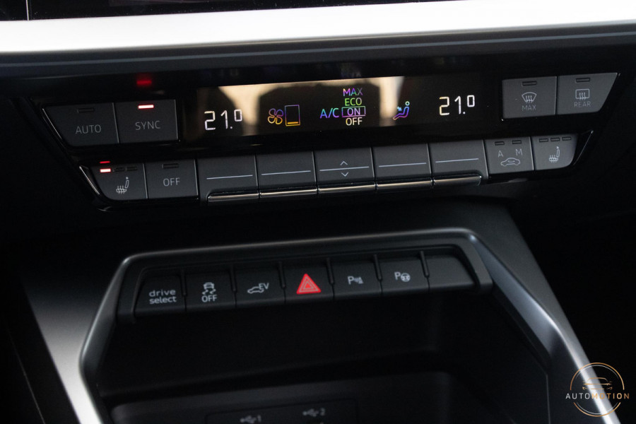 Audi A3 Sportback 40 TFSIe PANO CAMERA S LINE B&O