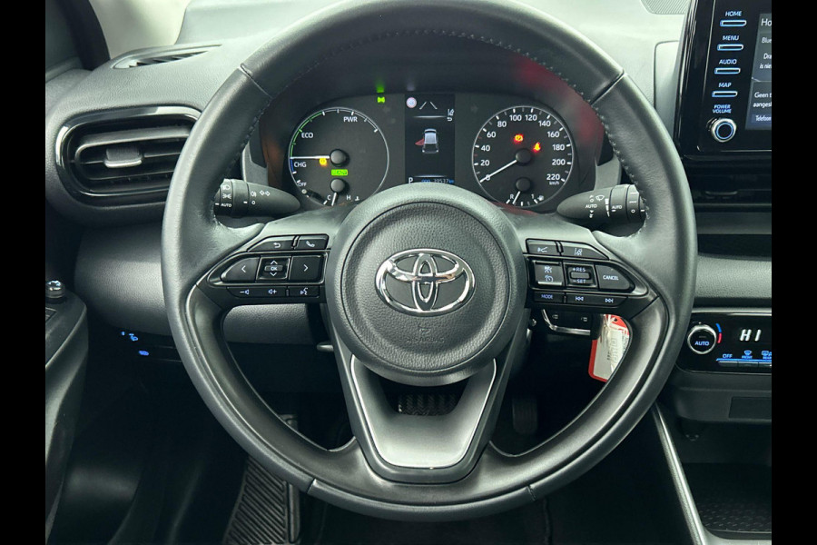 Toyota Yaris 1.5 Hybrid Active Auto. Navigatie Apple Carplay/Android Auto Camera Adaptive Cruise Control  Climate Control