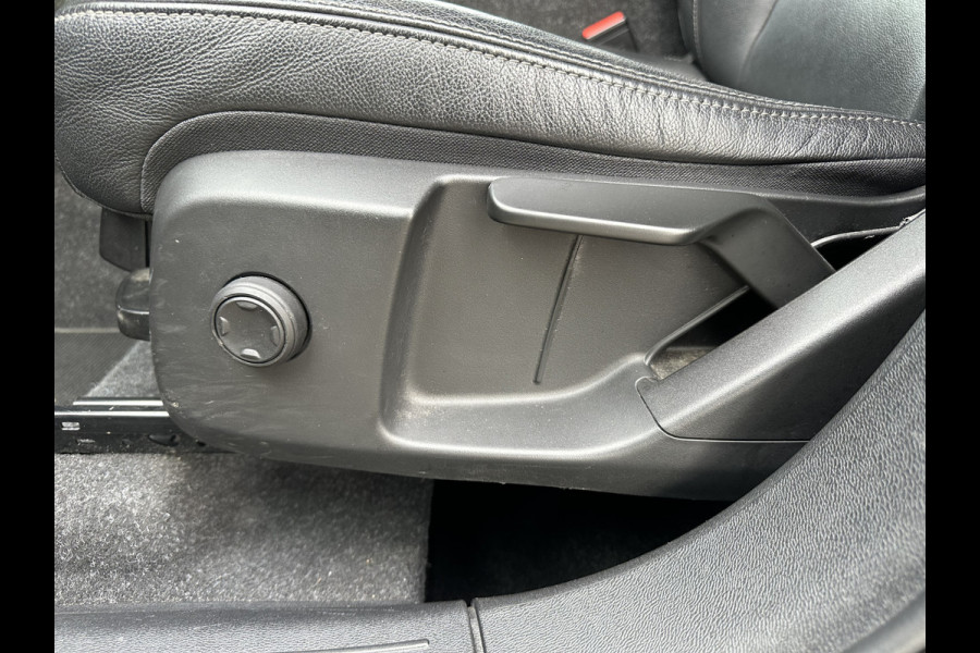 Volvo XC40 1.5 T5 Recharge R-Design | Leder | Electr Trekhaak 1800kg | Stoelverwarming | Navi | occasion