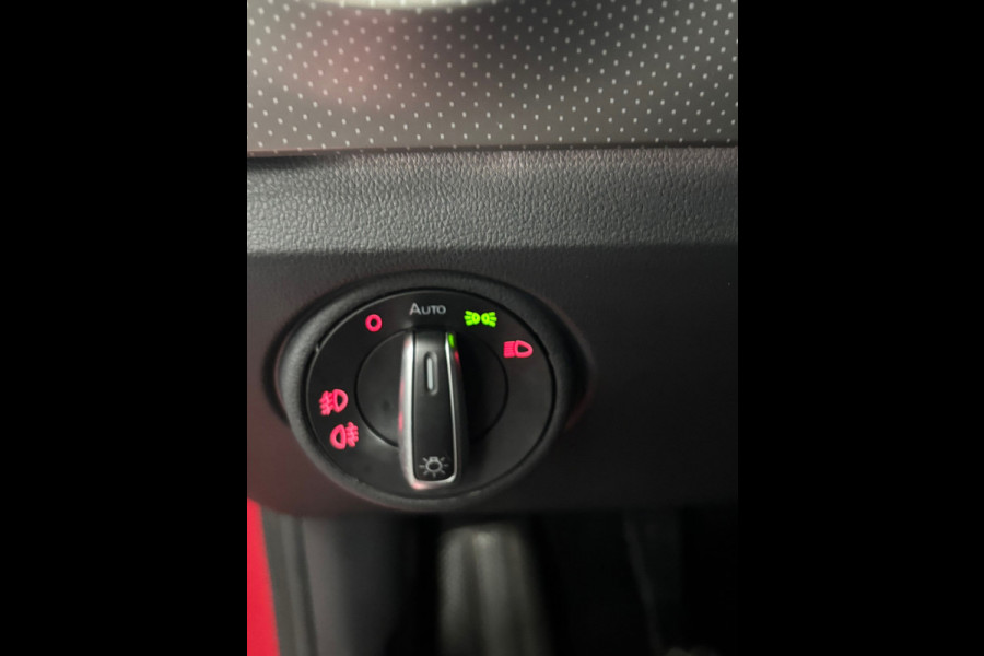 Volkswagen up! 1.0 BMT high up! Airco | Cruise | PDC