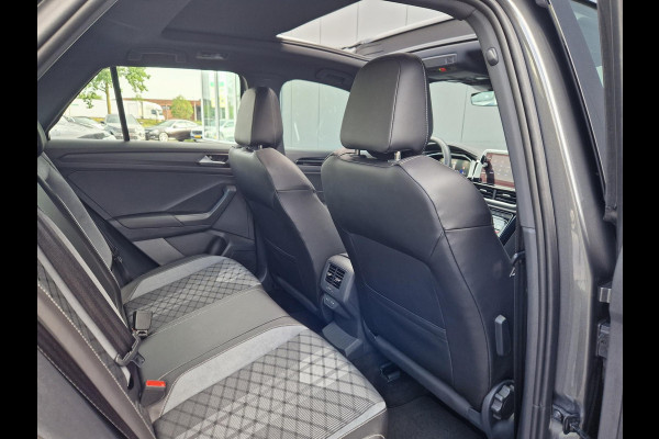 Volkswagen T-Roc 1.5 TSI DSG 150PK 3X R-Line /Pano /IQ Light /IQ drive