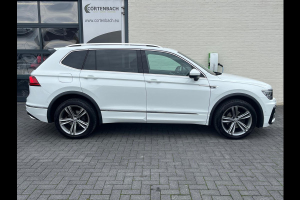 Volkswagen Tiguan Allspace 1.4 TSI Highline Business R- Line 7p. | Adaptieve cruise | Panorama dak | Zwenkbare trekhaak | Memory |