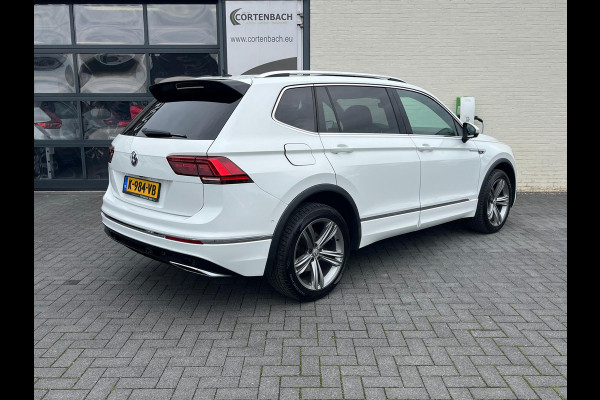 Volkswagen Tiguan Allspace 1.4 TSI Highline Business R- Line 7p. | Adaptieve cruise | Panorama dak | Zwenkbare trekhaak | Memory |