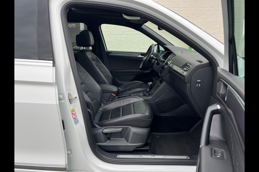 Volkswagen Tiguan Allspace 1.4 TSI Highline Business R- Line 7p. | Adaptieve cruise | Panorama dak | Zwenkbare trekhaak | Memory |